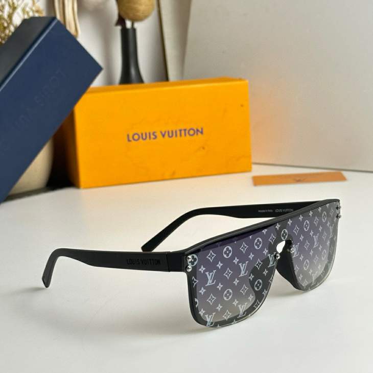 Picture of Louis Vuitton Sunglasses _SKUfw80538511fw